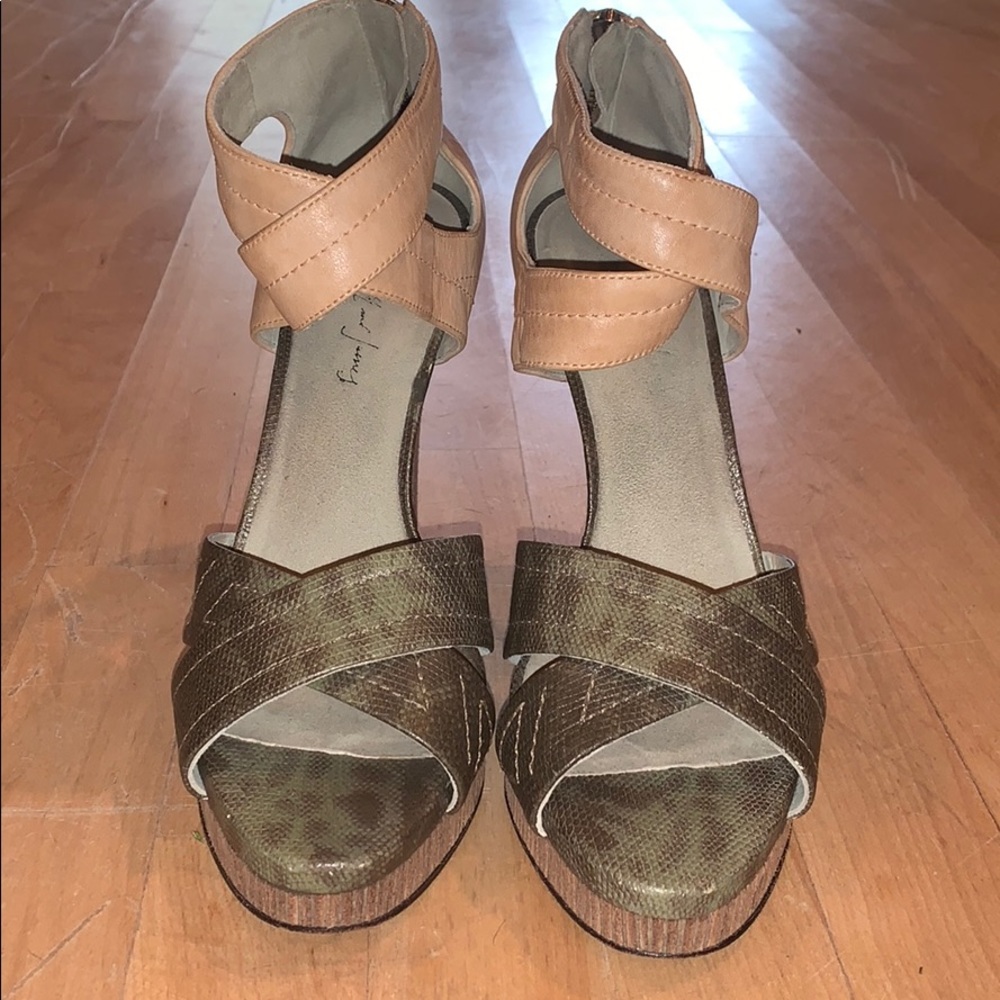 Elizabeth and James 8.5 match E&J dress my closet
